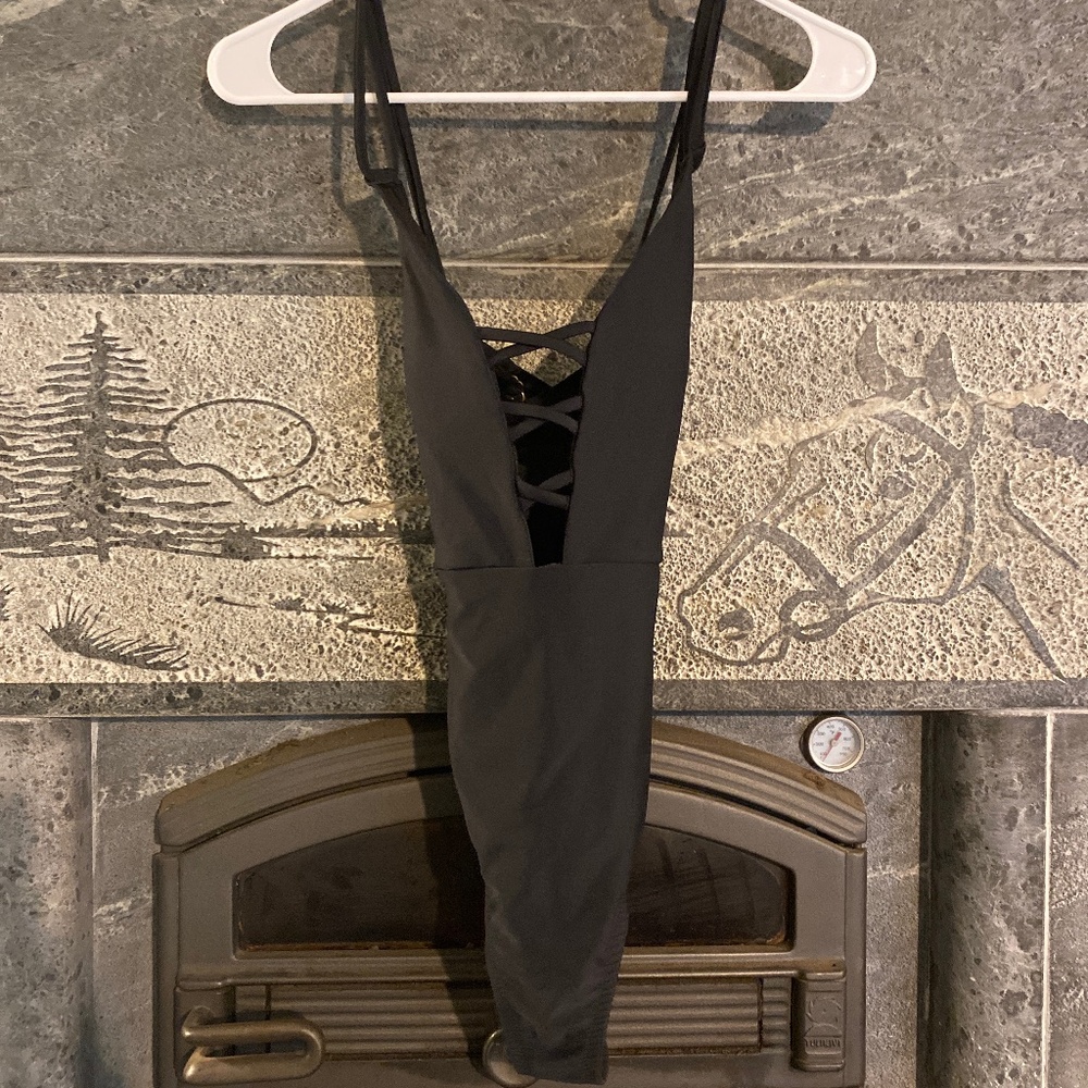 Jessica Simpson black bathing suit size small.